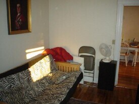 56 Queensberry St in Boston, MA - Building Photo