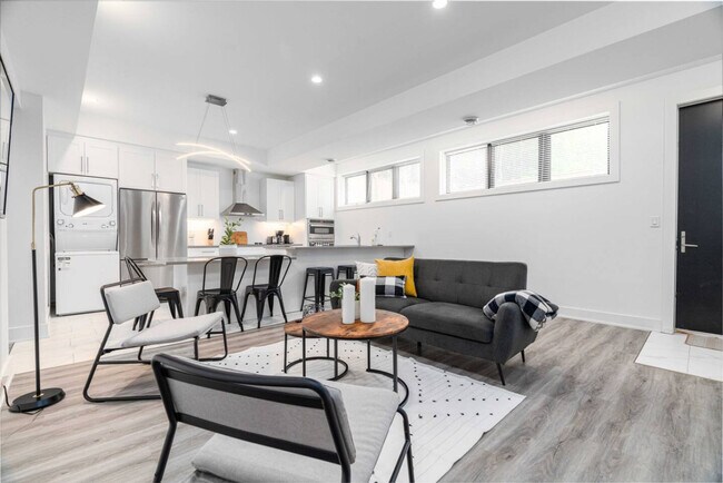 585 Queens Ave, Unit SI ID1388905P in London, ON - Building Photo - Building Photo