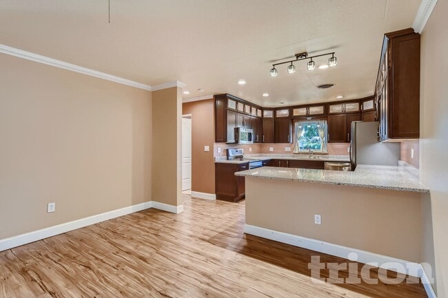 10326 Hetrick Cir E in Largo, FL - Foto de edificio - Building Photo