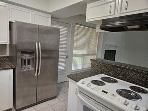 1221 McHam St in Irving, TX - Building Photo - Building Photo