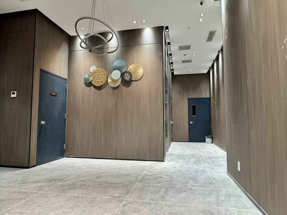 4262 Hunter St, Unit 6B in Long Island City, NY - Building Photo