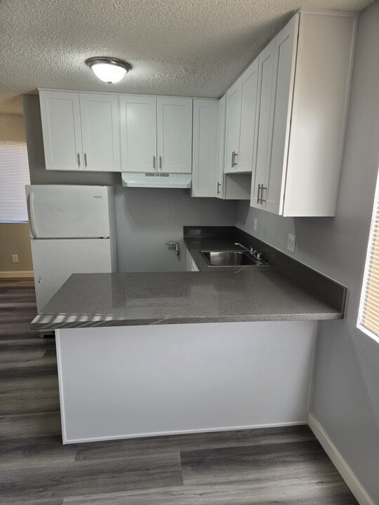 1107 W Pacific Coast Hwy, Unit 5 in Wilmington, CA - Building Photo