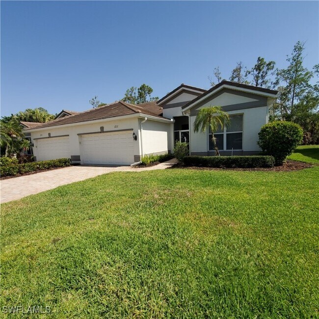 1211 Chelmsford Ct in Naples, FL - Building Photo - Building Photo