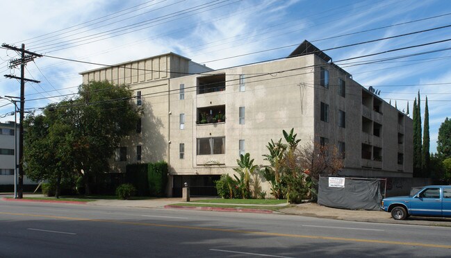 Apollo Apartments in Valley Village, CA - Building Photo - Building Photo