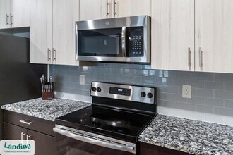 655 W Mallard Creek Church Rd, Unit 02-005 in Charlotte, NC - Building Photo - Building Photo