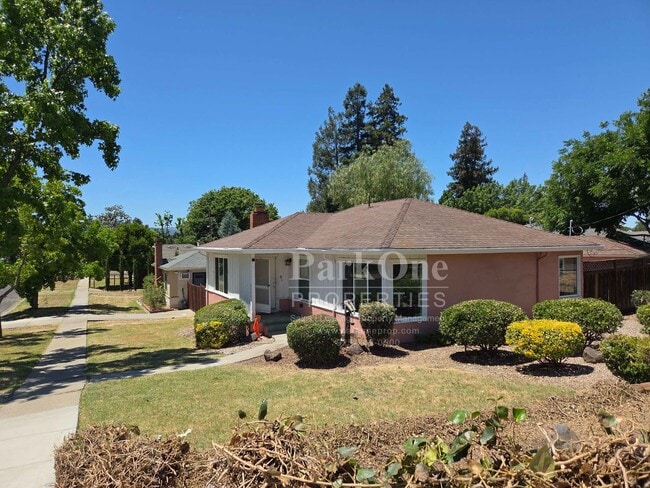 property at 2003 Esperanza Dr