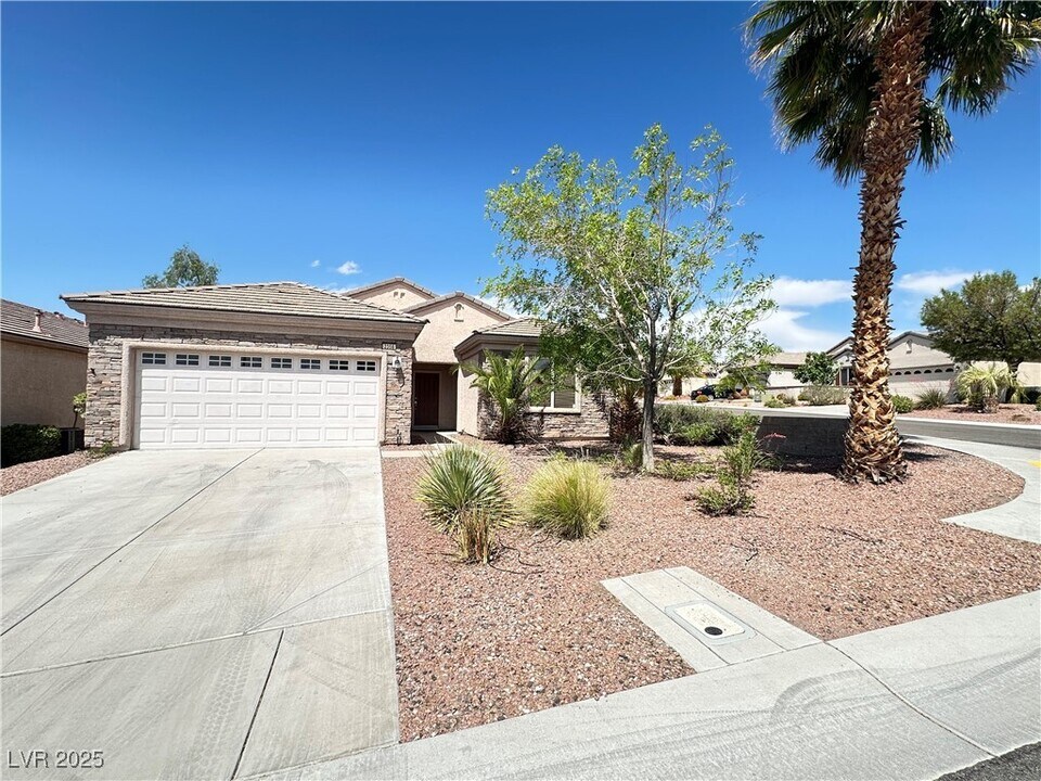2356 Apparition St in Henderson, NV - Building Photo