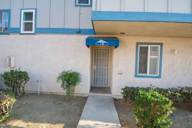 16770 San Bernardino Ave in Fontana, CA - Building Photo - Building Photo