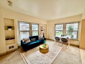 505 E Denny Way in Seattle, WA - Building Photo - Building Photo