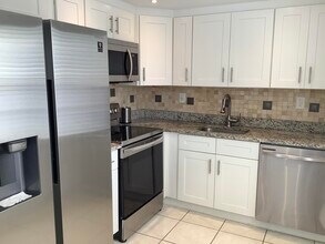 794 Normandy Trail in Delray Beach, FL - Building Photo - Building Photo