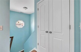 800 Seaview Ave in Bridgeport, CT - Building Photo