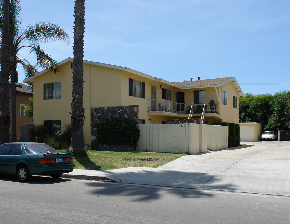 7772 Glencoe Ave in Huntington Beach, CA - Building Photo