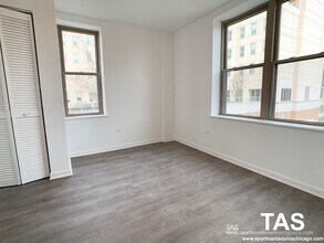 940 W Winona St in Chicago, IL - Building Photo - Building Photo