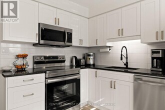 355 Sandringham Crescent in London, ON - Building Photo - Building Photo