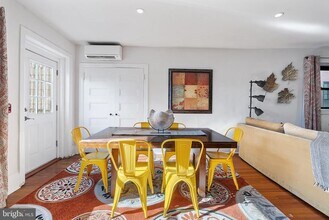 2134 Locust St in Philadelphia, PA - Building Photo - Building Photo