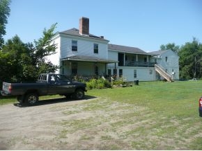 806 Old Claremont Rd in Charlestown, NH - Building Photo