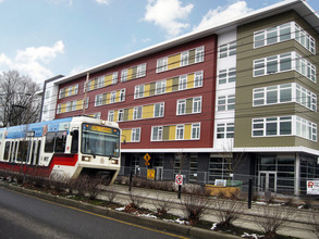 Patton Park Apartments in Portland, OR - Building Photo - Building Photo