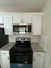 139 Bradford St in Bristol, RI - Building Photo - Building Photo