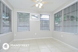 2026 Sandrala Dr in Sarasota, FL - Foto de edificio - Building Photo