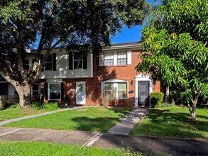 2138 20th Ave in Vero Beach, FL - Building Photo - Building Photo