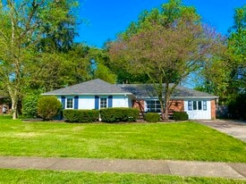 9505 Tiverton Way in Louisville, KY - Building Photo