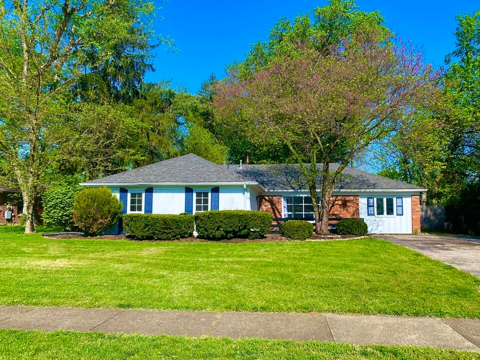 9505 Tiverton Way in Louisville, KY - Building Photo