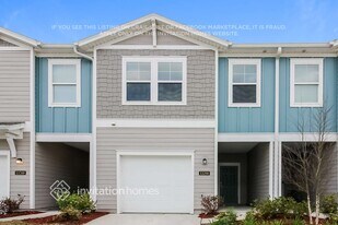 13290 Shore Grass Dr, Unit 3/2404 in Jacksonville, FL - Building Photo