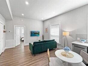 801 N Marsalis Ave in Dallas, TX - Building Photo - Building Photo