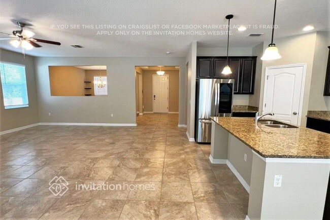 2042 Misty Glen Dr in Apopka, FL - Building Photo - Building Photo