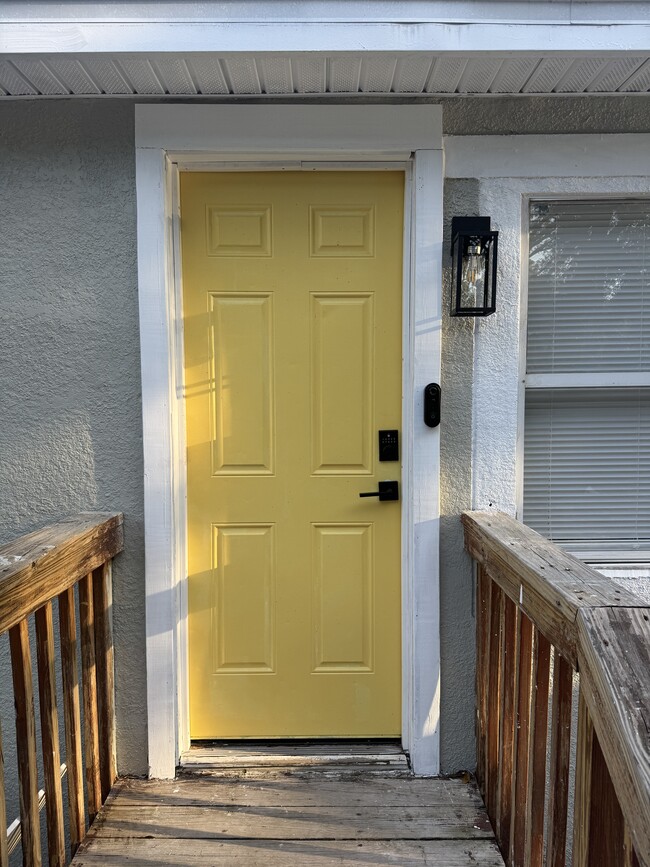 property at 1651 Clarcona Rd