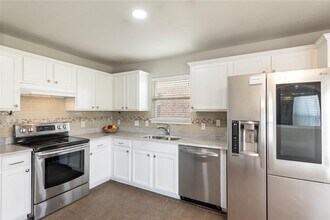 12821 Thomas Jefferson St in Manor, TX - Building Photo - Building Photo