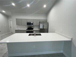 1421 Gleason Pkwy in Cape Coral, FL - Building Photo - Building Photo