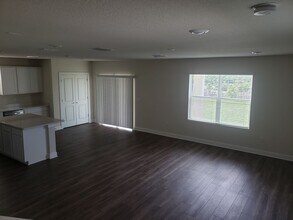7469 Catania Lp in Clermont, FL - Building Photo - Building Photo