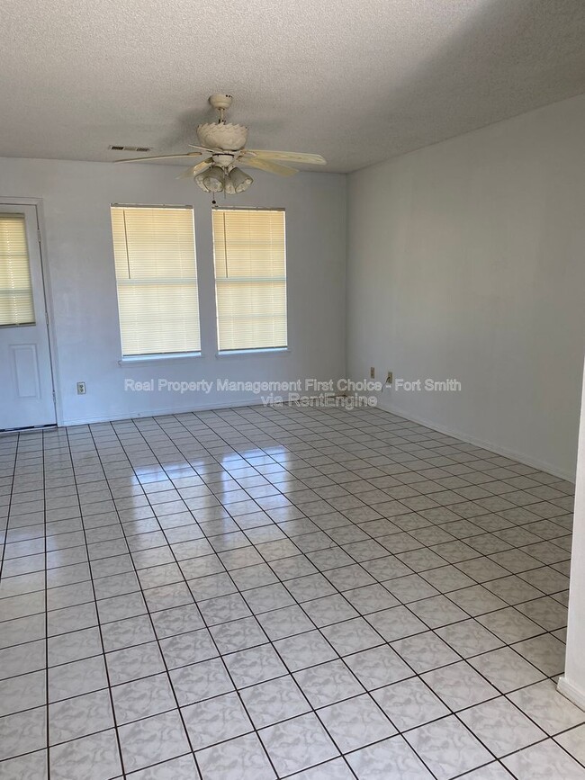 3505 Ridgeway Dr in Fort Smith, AR - Building Photo - Building Photo