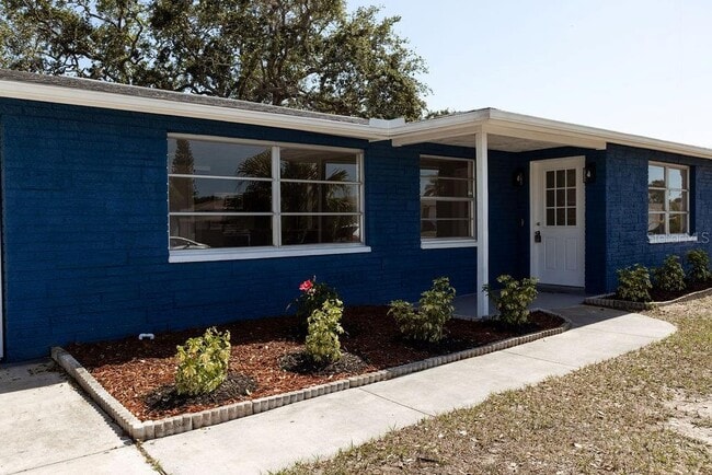 property at 3530 Umber Rd