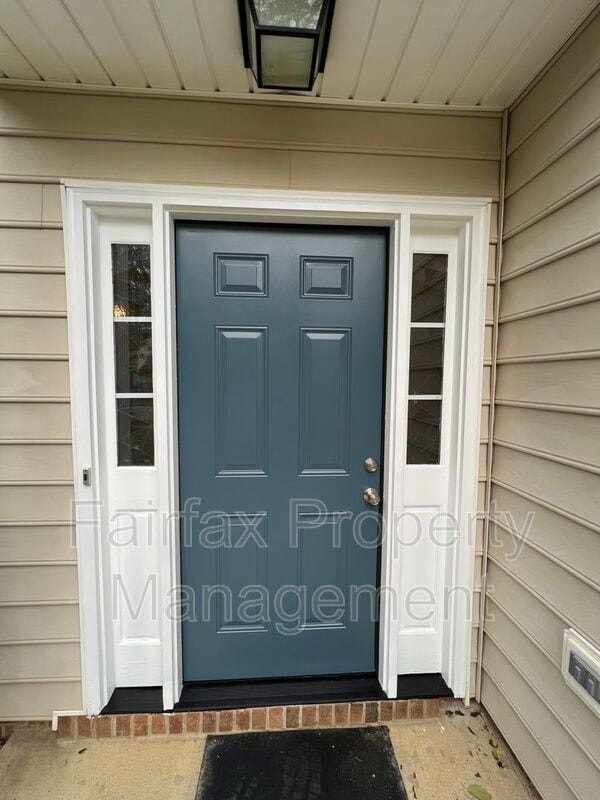 201 Ridge Lake Dr in Apex, NC - Building Photo - Building Photo