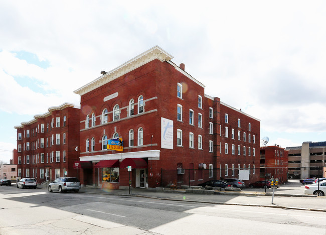 Victory Park in Manchester, NH - Building Photo - Building Photo