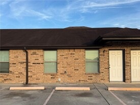 8 Red Ants Dr in Progreso, TX - Building Photo