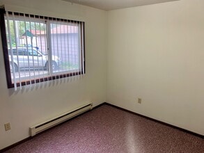 714 Powell St, Unit 3 in La crosse, WI - Building Photo - Building Photo