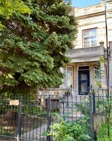 2326 S Millard Ave in Chicago, IL - Building Photo