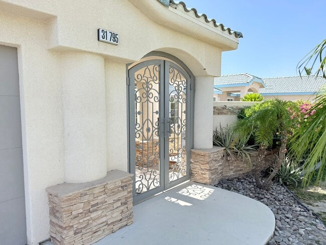 31795 Avenida Del Yermo in Cathedral City, CA - Building Photo - Building Photo