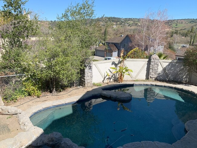 property at 7183 Brooktree Ct
