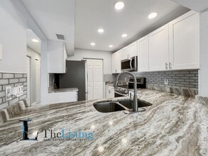 2482 Lakeway Branch Dr in Orlando, FL - Building Photo - Building Photo