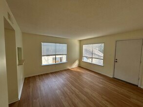 3350 Altamont Rd, Unit E11 in Birmingham, AL - Foto de edificio - Building Photo