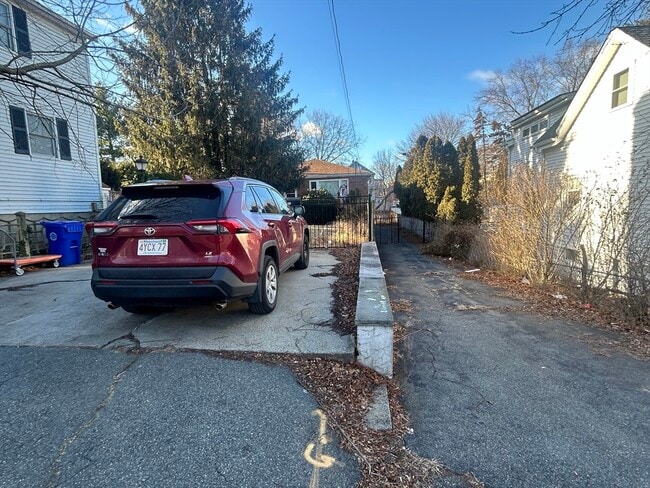 22 Norcross St in Arlington, MA - Building Photo - Building Photo