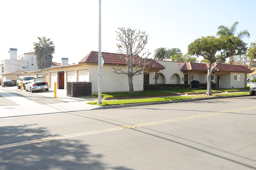 618 Delaware St in Huntington Beach, CA - Building Photo