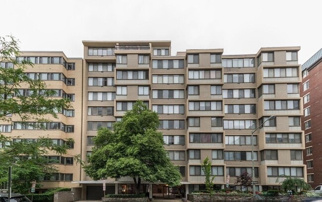 property at 522 21st St NW