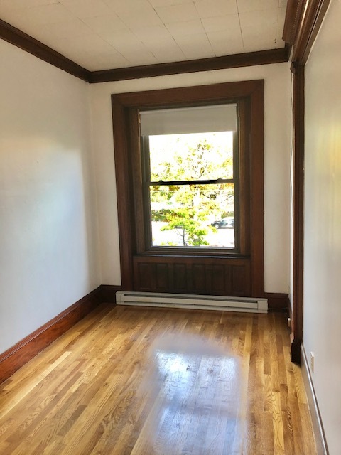 1061 Beacon St, Unit 4 in Brookline, MA - Building Photo - Building Photo