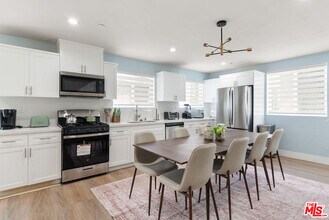 1341 Mariposa Ave in Los Angeles, CA - Building Photo - Building Photo