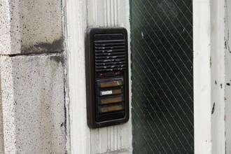 2056 Locust St in Philadelphia, PA - Building Photo - Building Photo